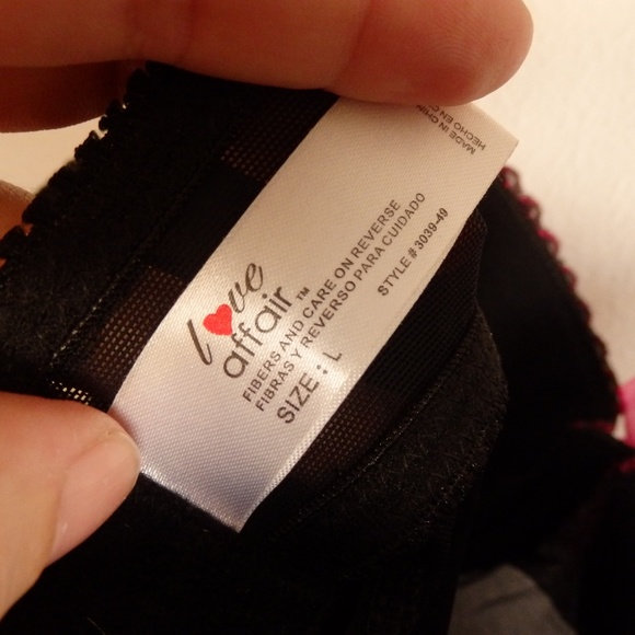 Black Fuchsia Pink Sequence Lingerie w/ Underwire - Picture 4 of 4